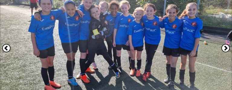 Broxbourne United FC U11 Phoenix Girls team photo