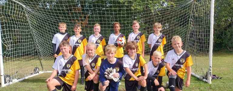 CTFC Yellows U11's team photo
