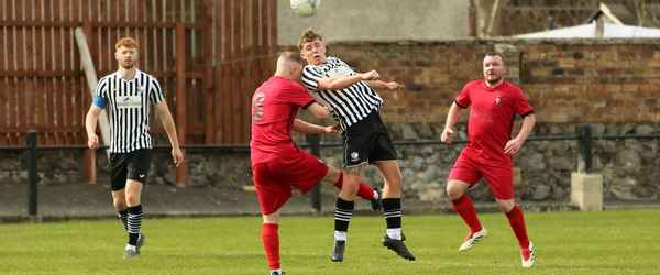 Hosts can't blow 'Hoose' walls down