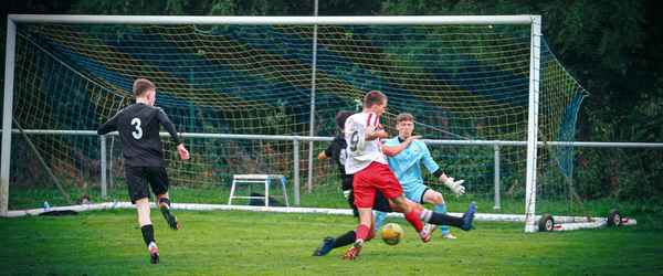 Newburgh rocked in 8-goal epic