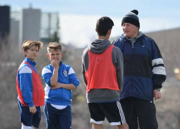 The importance of communication in junior football teams