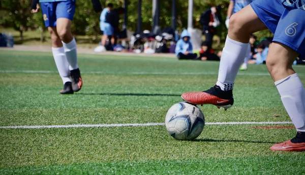 Life Lessons You Learn from Playing Amateur Football 