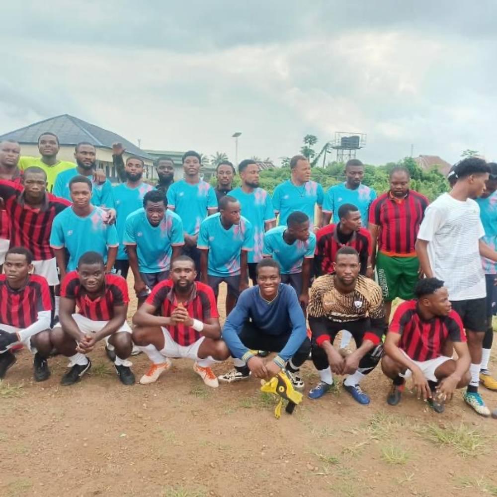 DE YOUNG FOOTBALL CLUB