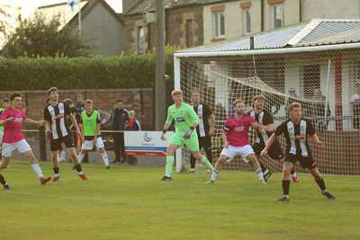 McLaren's 1st goal can't inspire comeback