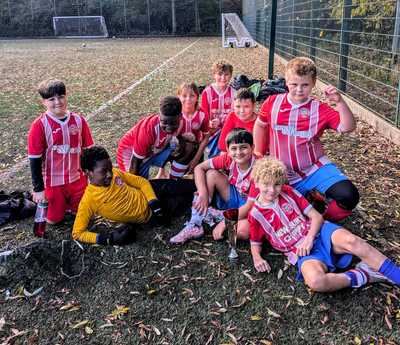 Tiki Taka Dortmund Triumphs in High-Scoring Encounter