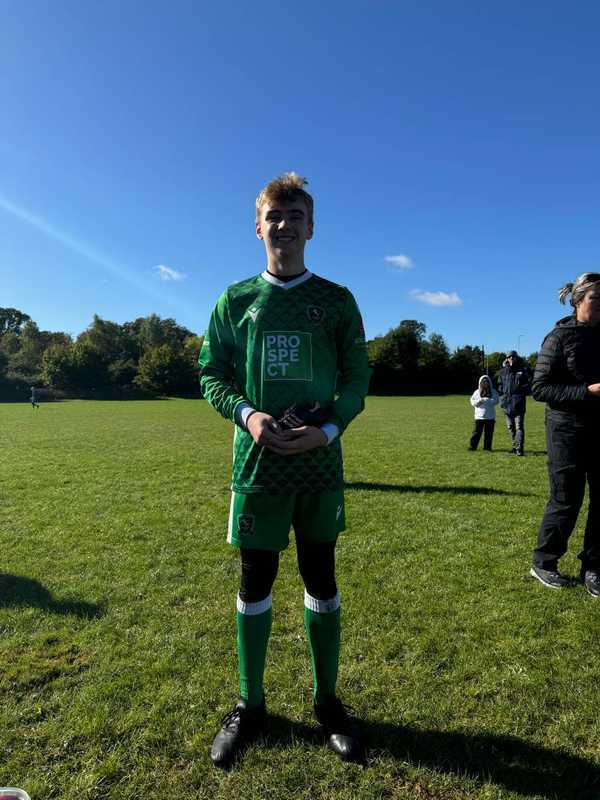 Woodley United Cyclones Edge Past Whitegrove and Warfield FC BEES