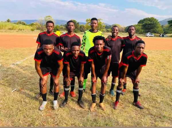 Labyrinth FC Edge Maumong Controllers 2-1 at Dinie Estate