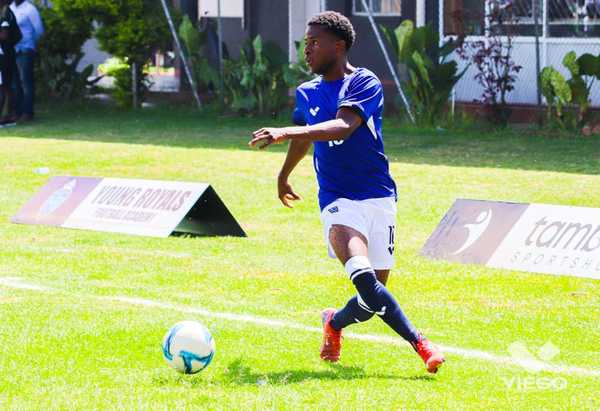 Young Royals Dominate Irvines in 3-0 League Victory