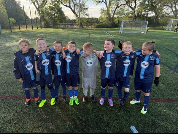 Knee high tackle on Jenson!