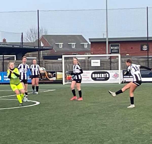 Wimborne Town Women Dev Smash Ridgeway Ladies 14-1