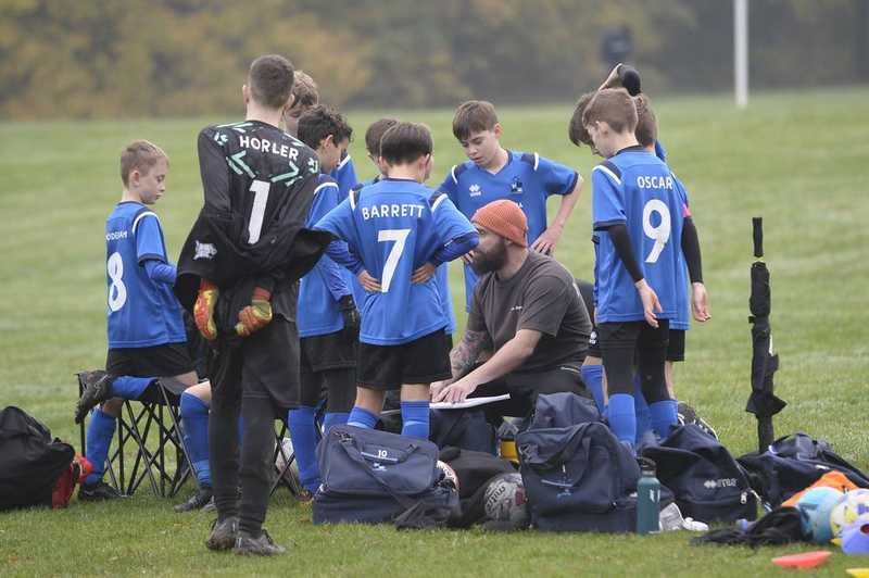 Raiders reclaim top spot