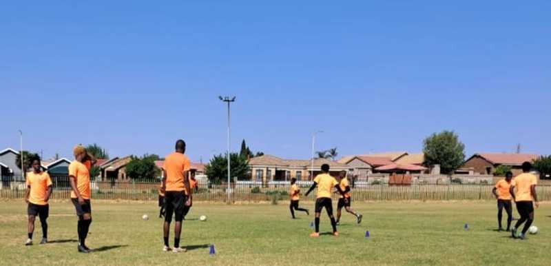 Destroyers and Cambridge played a stalemate Draw