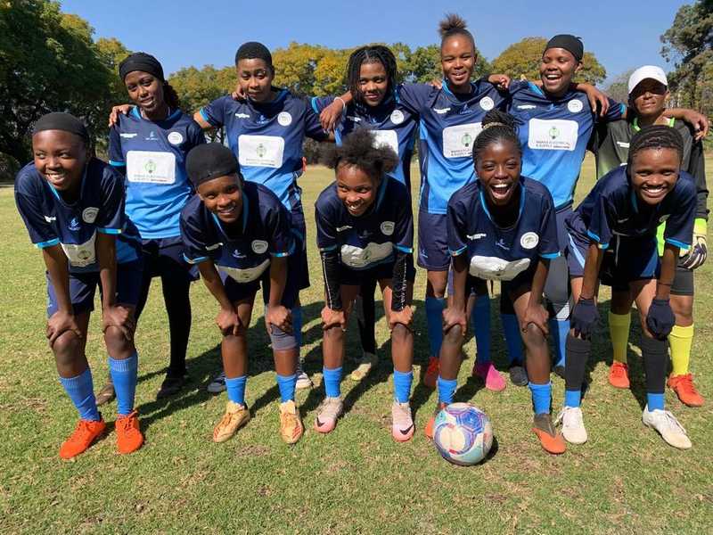 Labyrinth Football Club La 3 vs 3 Shooting Stars