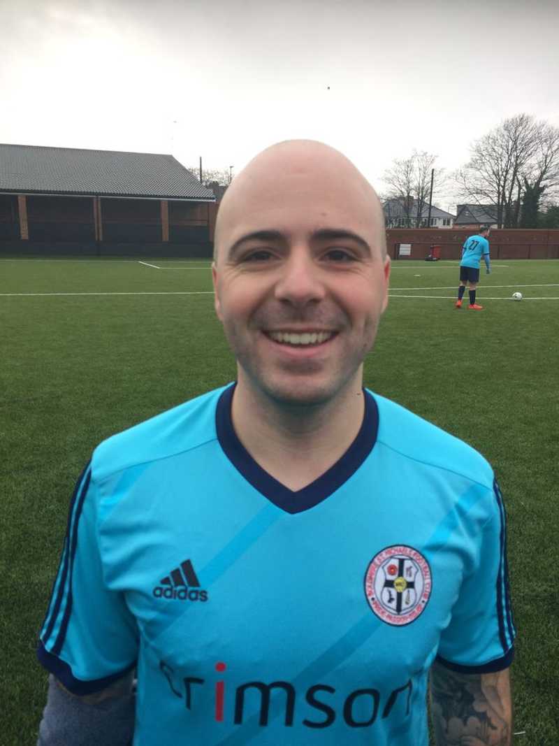 HUMPHRIE'S HITS 3 IN BULLDOGS ROMP