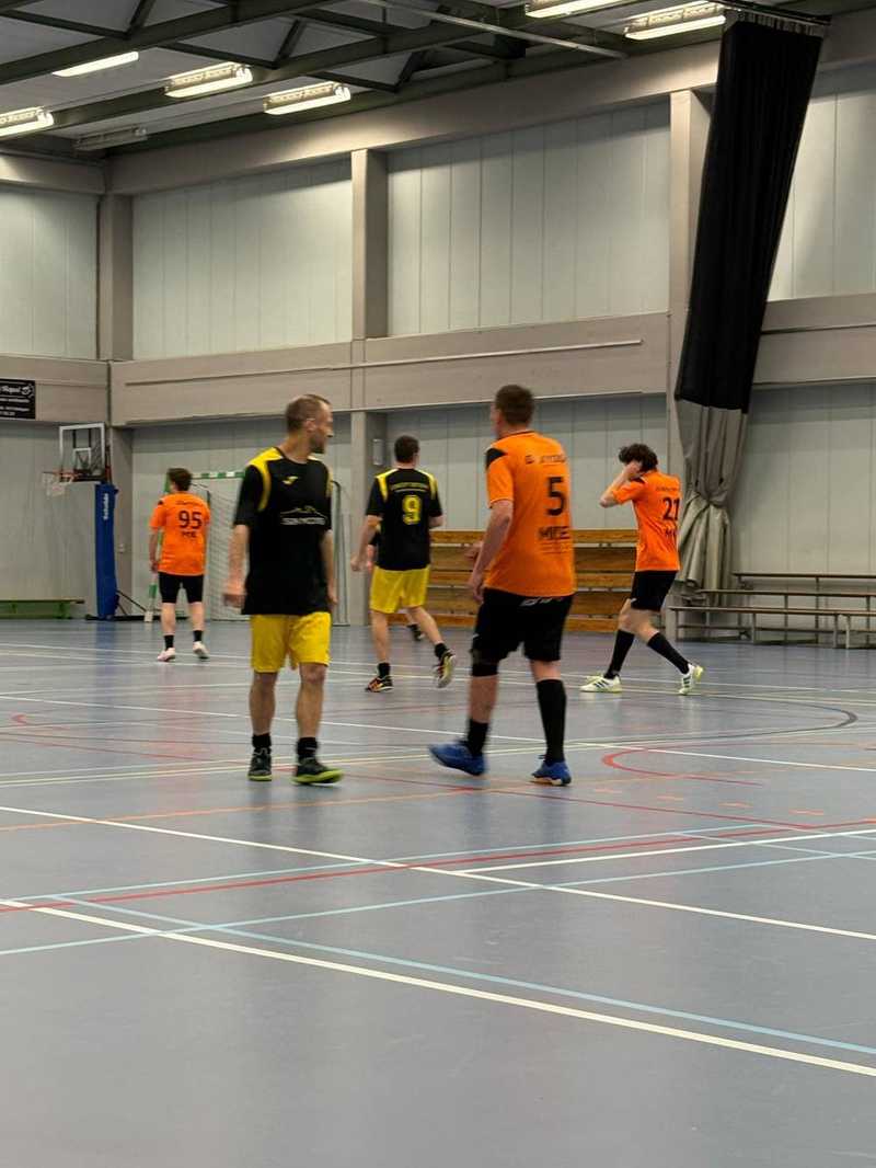 MVC Cafe 1917 Seniors