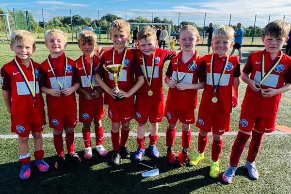 Mill Hill Juniors RED