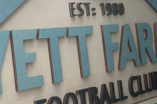 Yett Farm 2012 Black