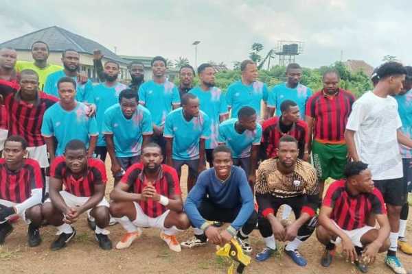 DE YOUNG FOOTBALL CLUB