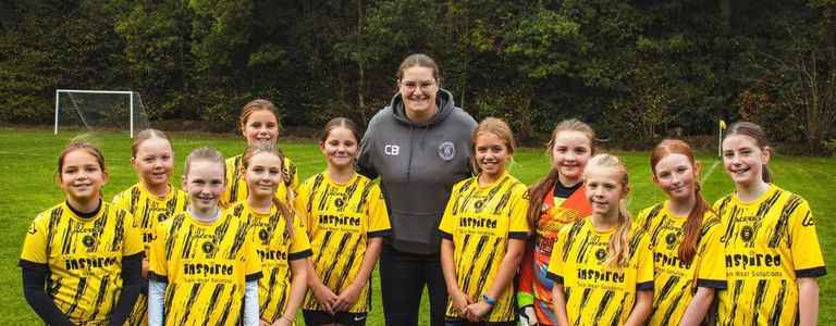 Leafield Athletic Ladies U11 Lionesses team photo