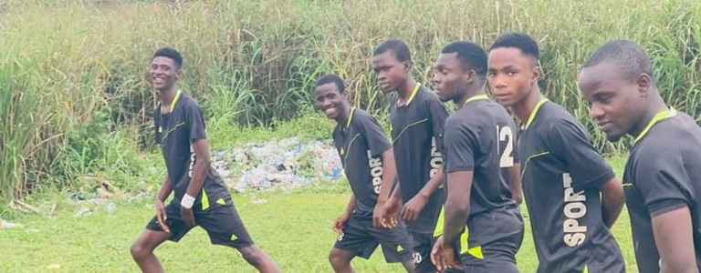 Ogbomo Football Club team photo