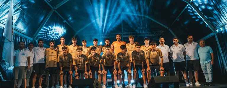 Sport Clube Maria Da Fonte B team photo